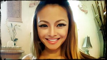 슈퍼 뜨거운 블론디 interchanges intensely 불알 과 수탉 tip