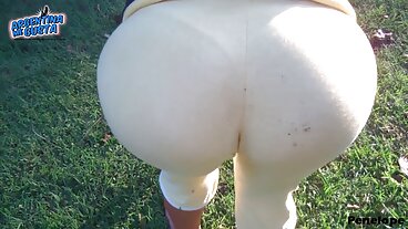 포니테일을 한 Mia Manarote의 남자는 그녀를 정액으로 만듭니다.