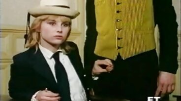 소피아 바운스의 아름다운 가슴! 솔로 섹스 비디오