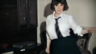 살아남을 체코의 아기 와 pigtails 도착 facialized