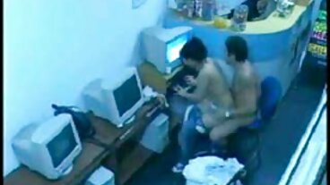 20세 아마추어 Sex-Freak이 마침내 돈을 받고 싶어합니다!